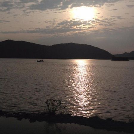 Regenta Central Jal Mahal, Jaipur Bagian luar foto